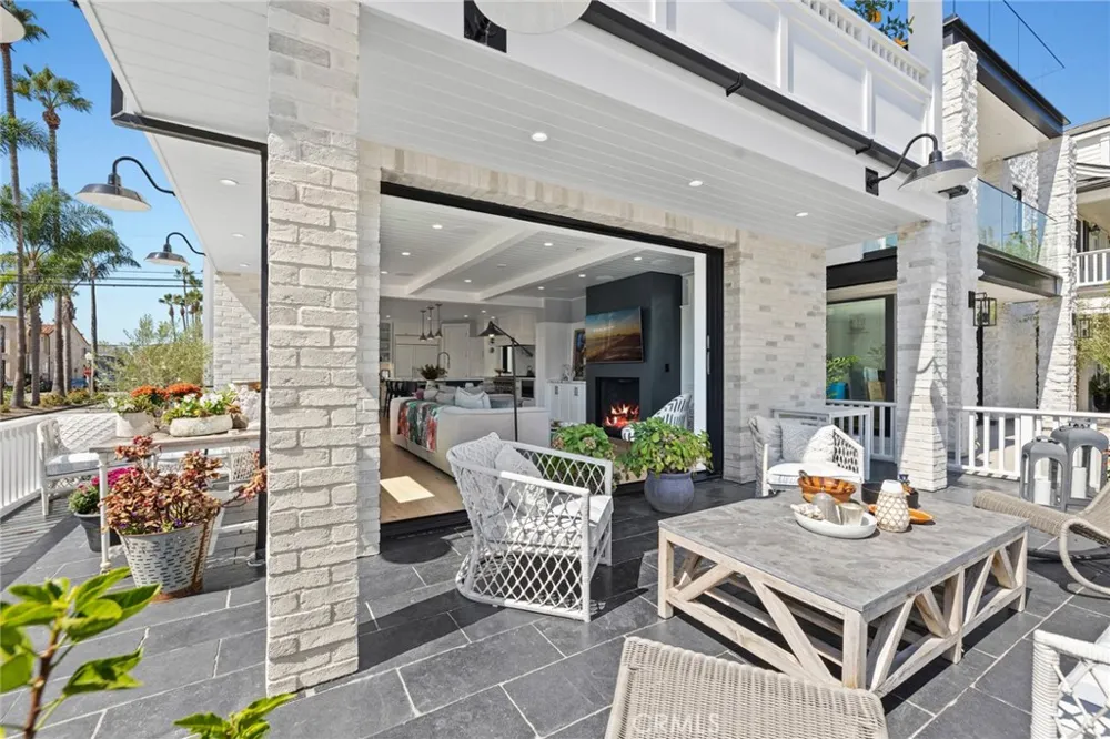 201 Opal Avenue Newport Beach, CA 92662