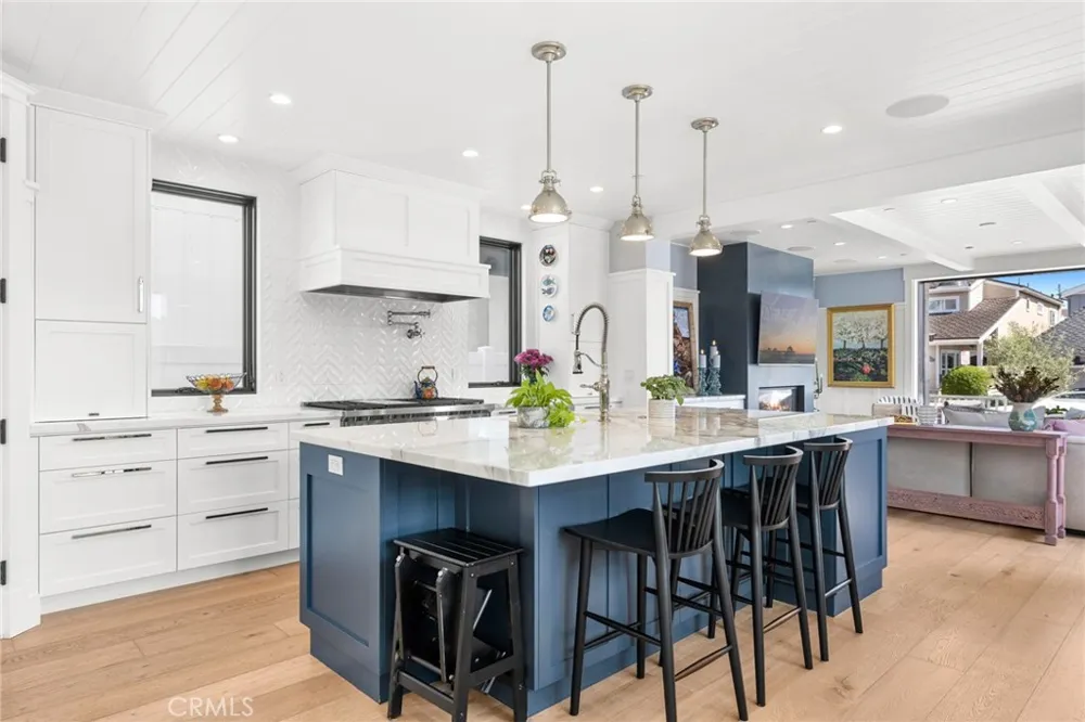 201 Opal Avenue Newport Beach, CA 92662