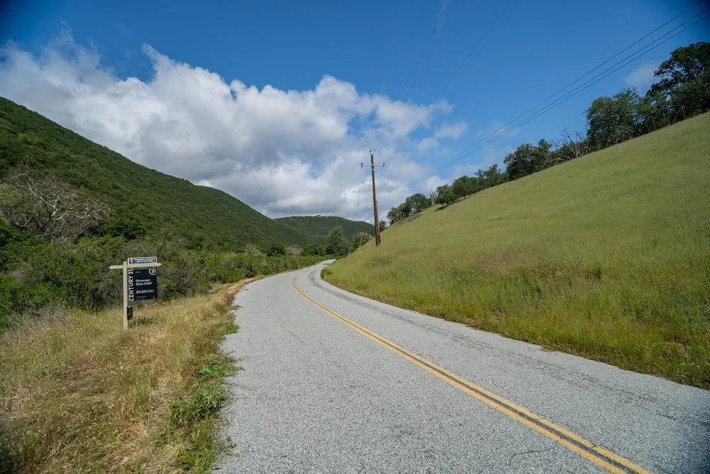 43575 Carmel Valley Road Greenfield, CA 93927