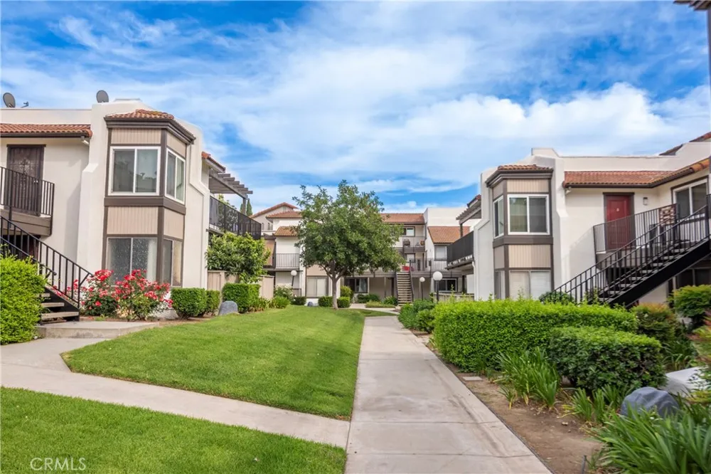 846 Cinnamon Lane #45 Duarte, CA 91010