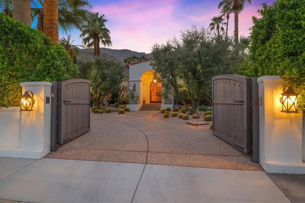 535 Belardo Road Palm Springs, CA 92262