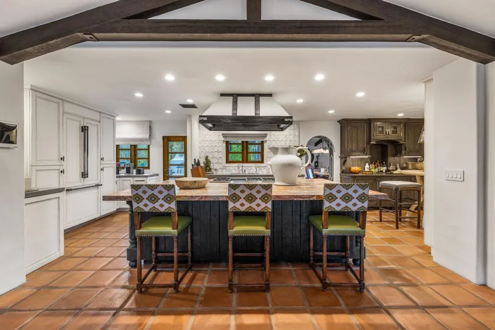 535 Belardo Road Palm Springs, CA 92262