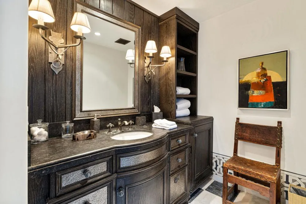 535 Belardo Road Palm Springs, CA 92262