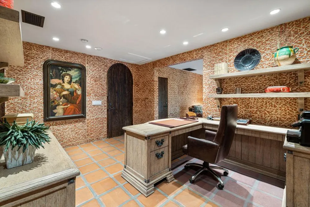 535 Belardo Road Palm Springs, CA 92262