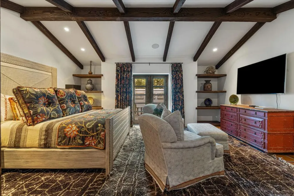 535 Belardo Road Palm Springs, CA 92262