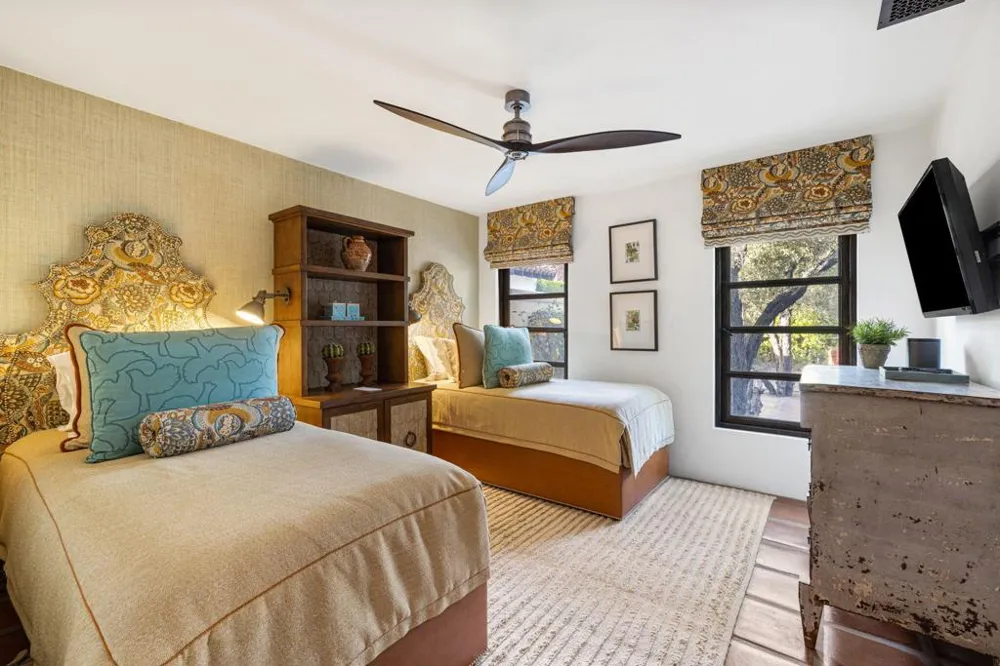 535 Belardo Road Palm Springs, CA 92262
