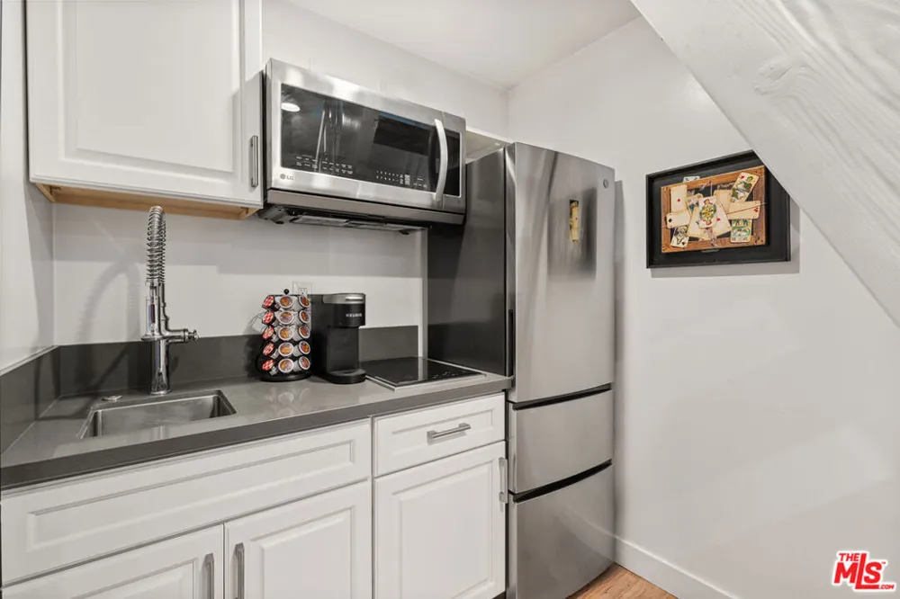 758 McCadden Place Hollywood, CA 90038