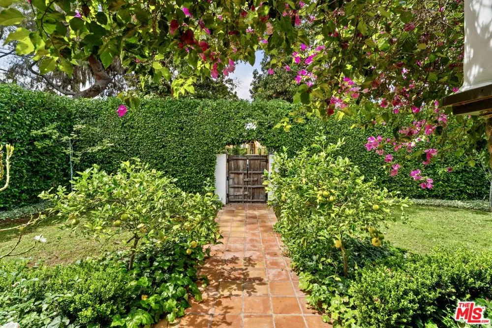758 McCadden Place Hollywood, CA 90038