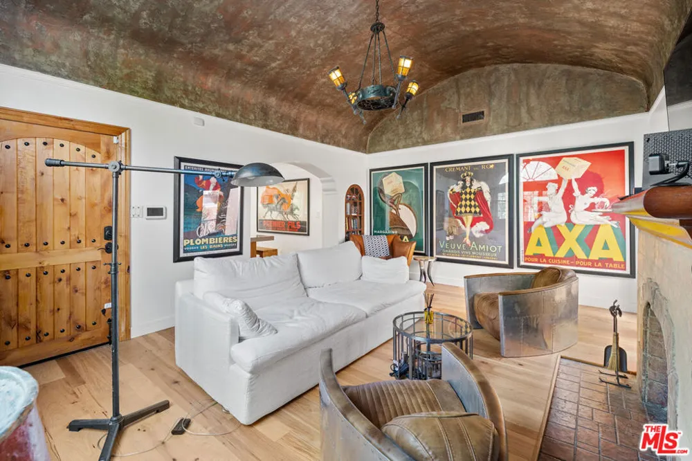 758 McCadden Place Hollywood, CA 90038