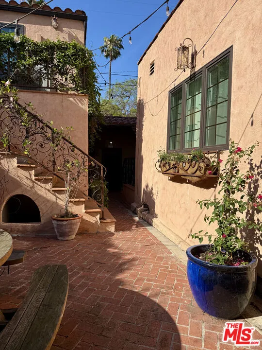 758 McCadden Place Hollywood, CA 90038