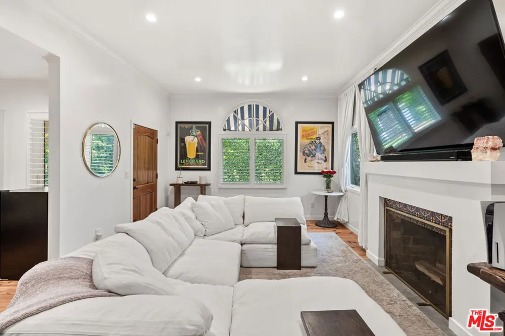 758 McCadden Place Hollywood, CA 90038