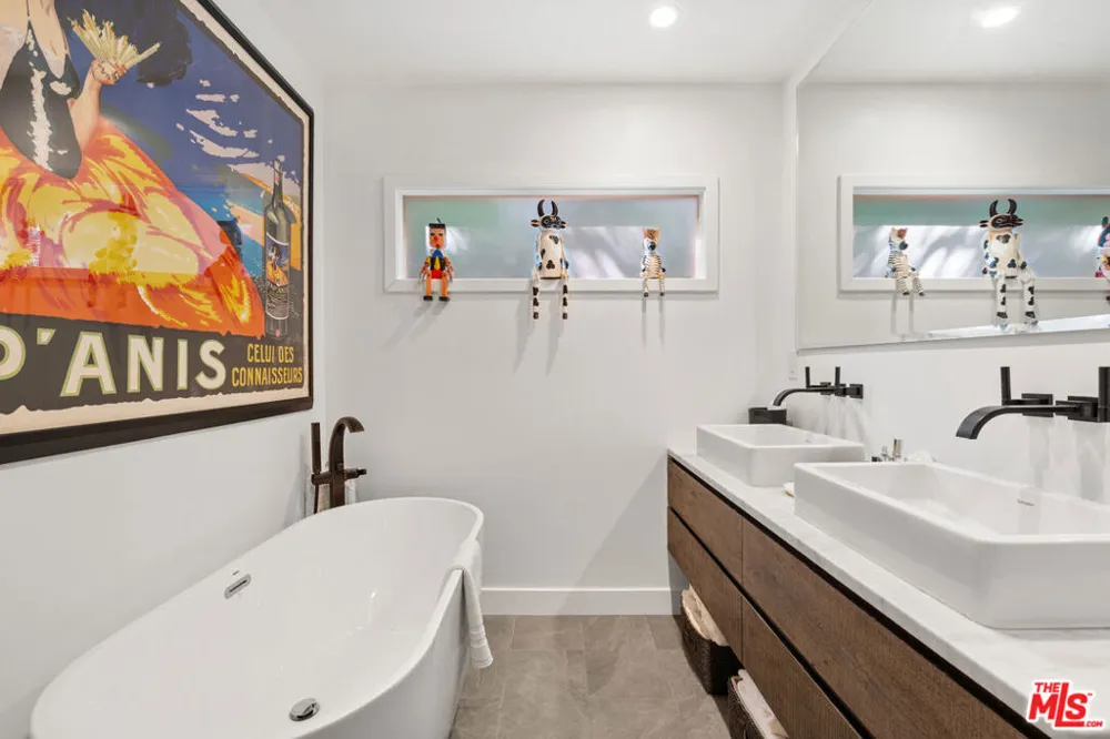 758 McCadden Place Hollywood, CA 90038