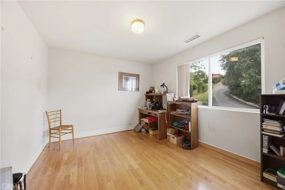 150 SUMMIT DRIVE West Hills, CA 91304