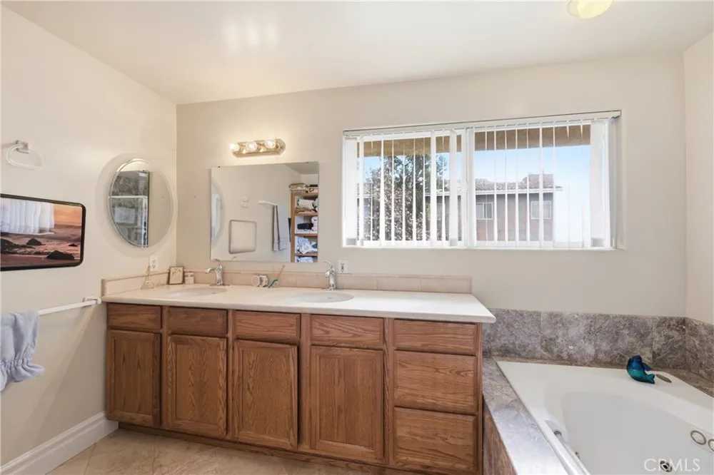 150 SUMMIT DRIVE West Hills, CA 91304