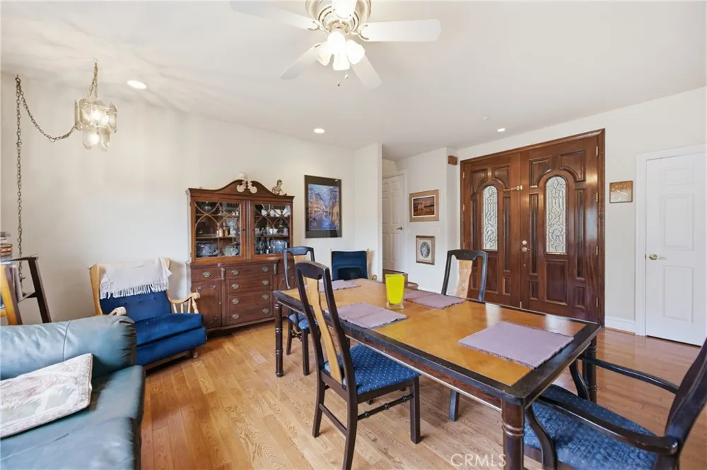 150 SUMMIT DRIVE West Hills, CA 91304