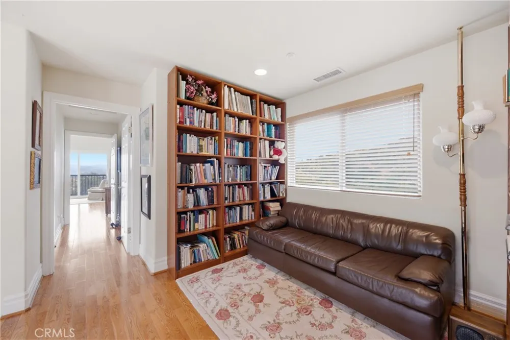 150 SUMMIT DRIVE West Hills, CA 91304