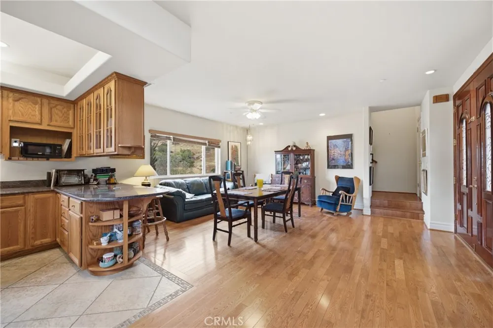 150 SUMMIT DRIVE West Hills, CA 91304