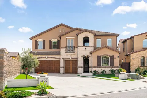 2592 Highland Oak Court