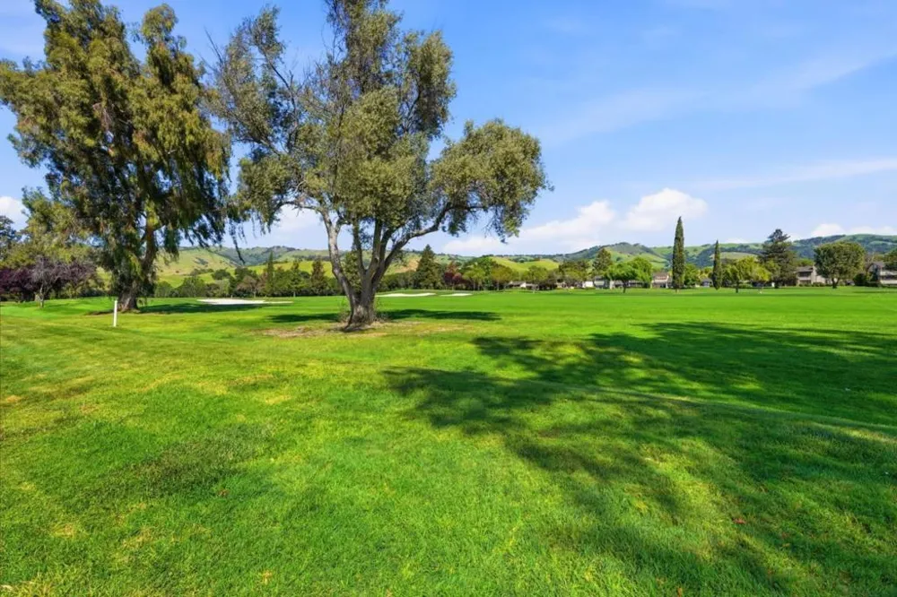 5054 Cribari Vale San Jose, CA 95135