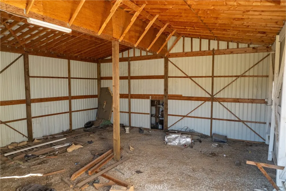 42135 San Francisquito Canyon Rd Lake Hughes, CA 93532