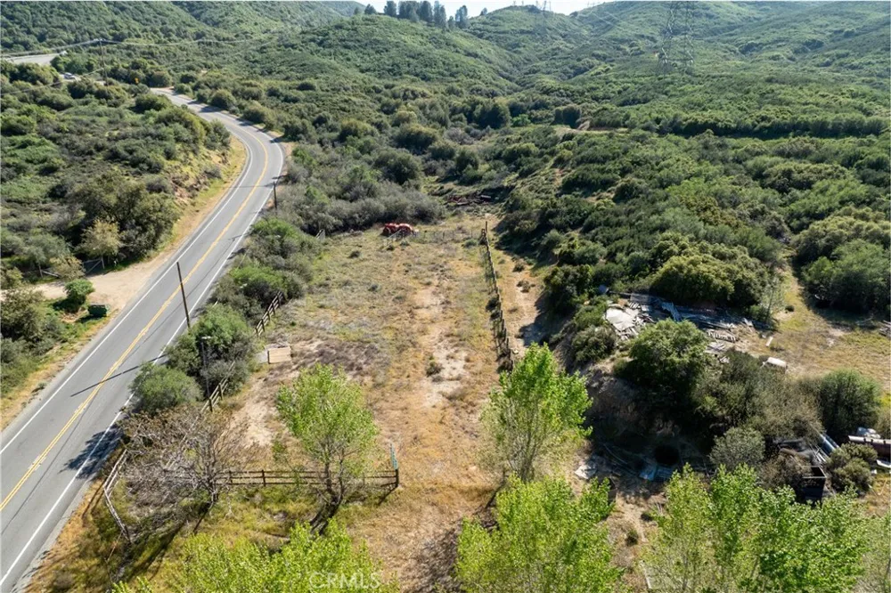 42135 San Francisquito Canyon Rd Lake Hughes, CA 93532