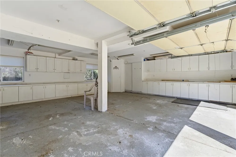 42135 San Francisquito Canyon Rd Lake Hughes, CA 93532