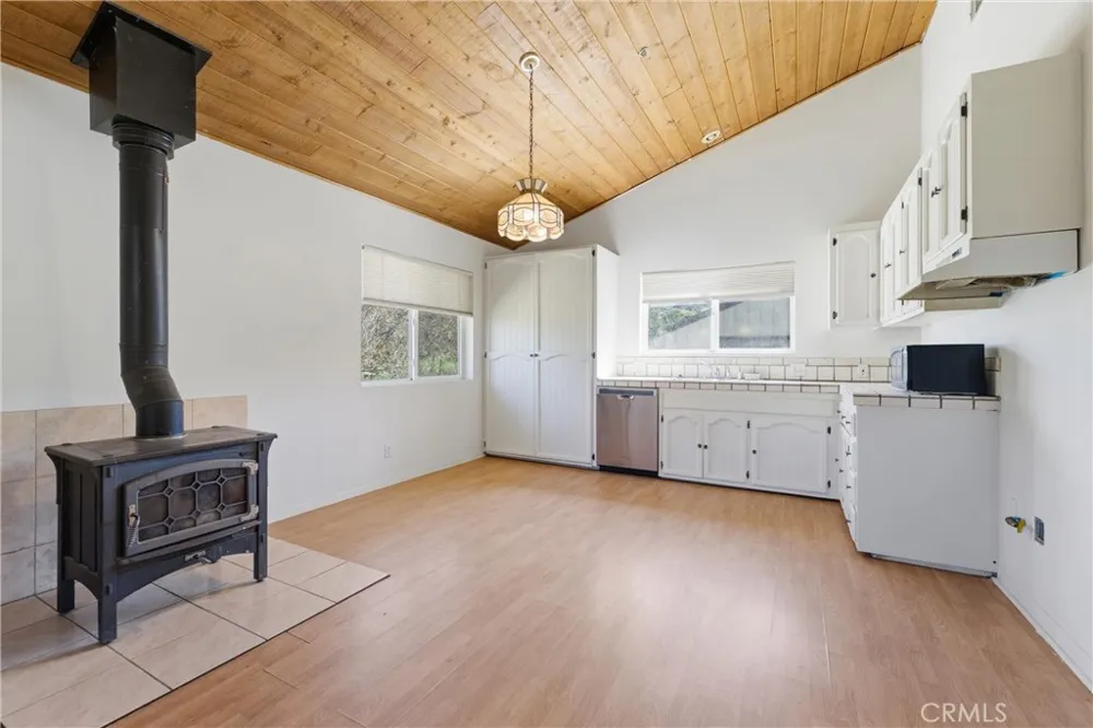 42135 San Francisquito Canyon Rd Lake Hughes, CA 93532