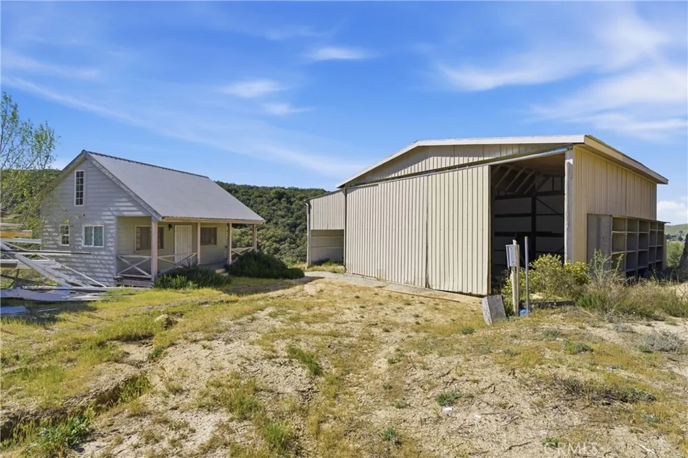 42135 San Francisquito Canyon Rd Lake Hughes, CA 93532