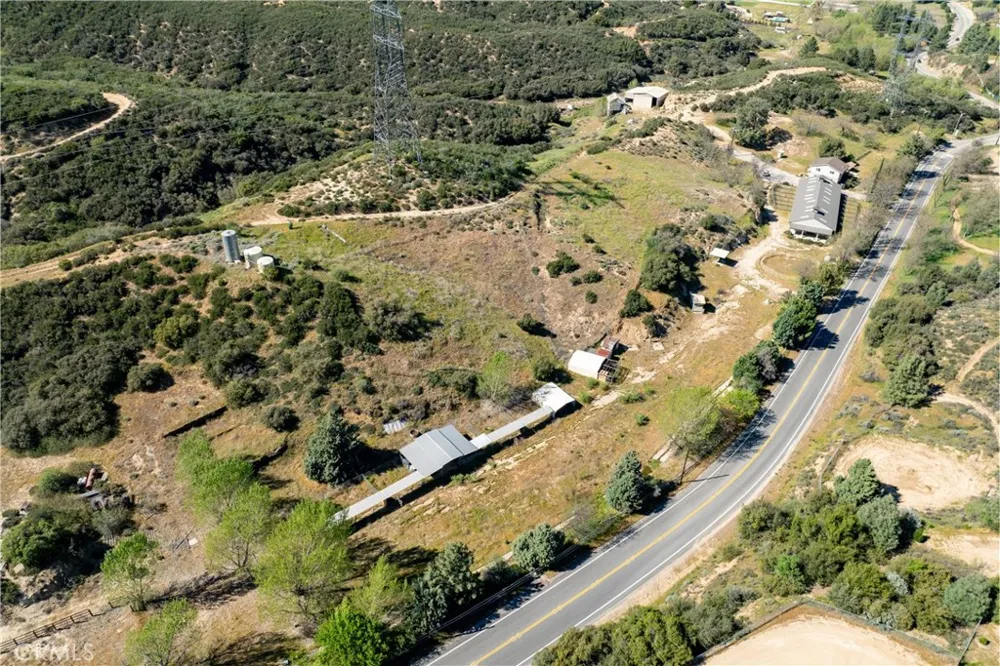 42135 San Francisquito Canyon Rd Lake Hughes, CA 93532