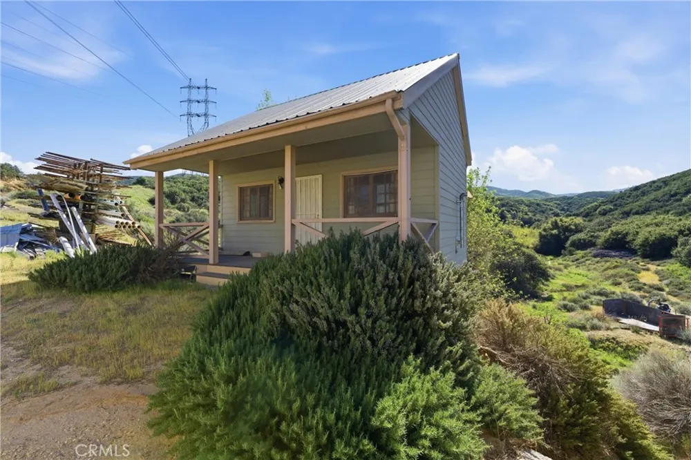 42135 San Francisquito Canyon Rd Lake Hughes, CA 93532