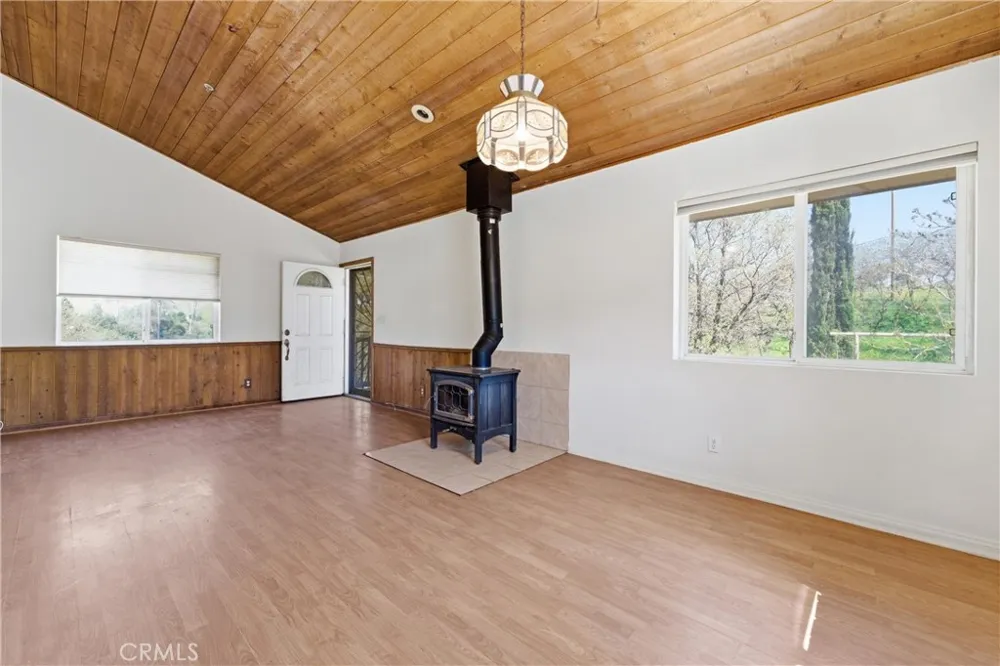 42135 San Francisquito Canyon Rd Lake Hughes, CA 93532