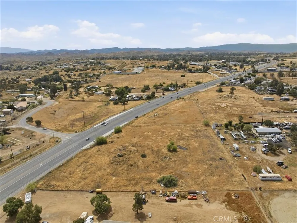25605 State Highway 74 Perris, CA 92570