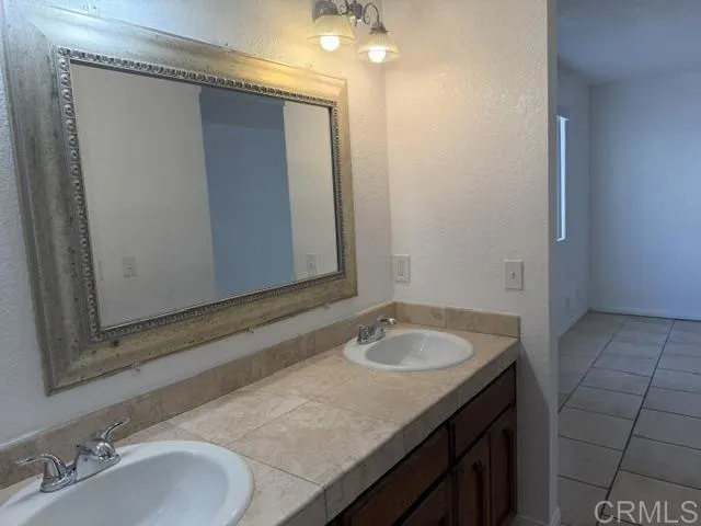 390 E Madison #A El Cajon, CA 92020