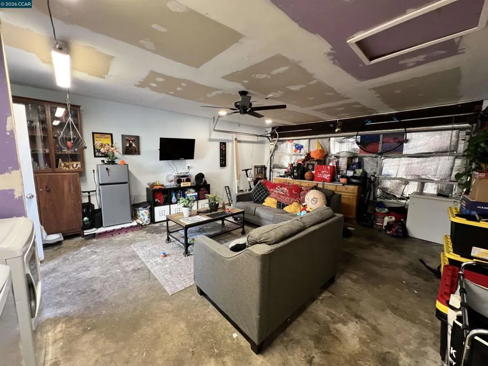 251 Rose Ann Ave. Pittsburg, CA 94565