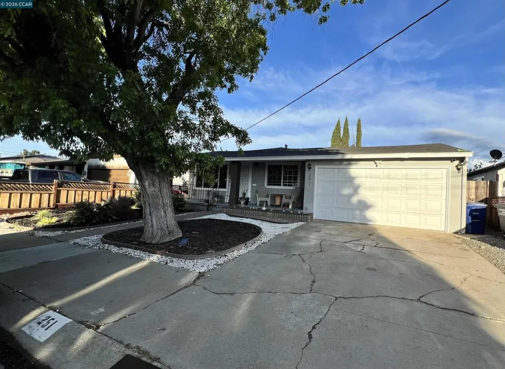 251 Rose Ann Ave. Pittsburg, CA 94565