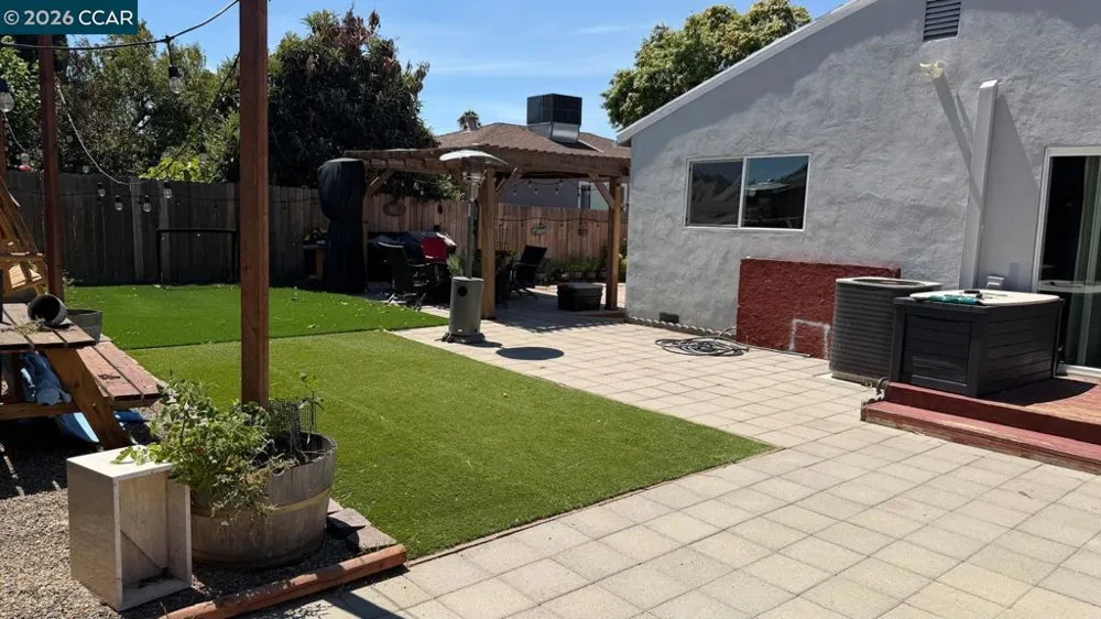 251 Rose Ann Ave. Pittsburg, CA 94565