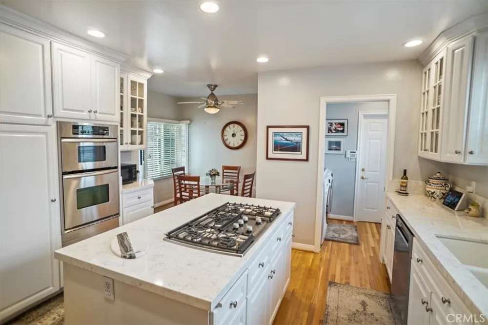 10419 Bloomfield Street Toluca Lake, CA 91602