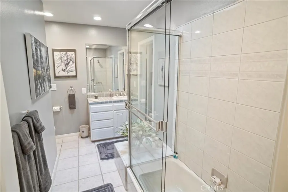 10419 Bloomfield Street Toluca Lake, CA 91602