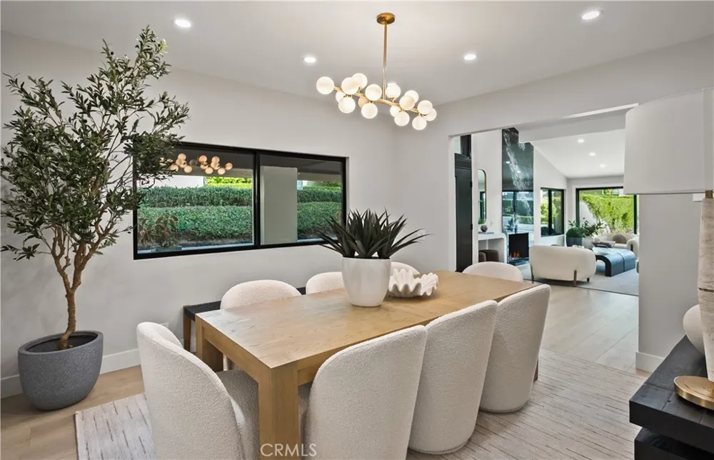 10 White Water Drive Corona del Mar, CA 92625