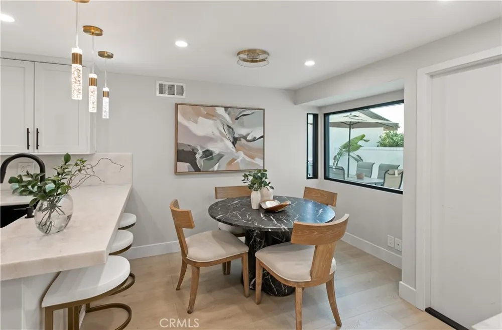 10 White Water Drive Corona del Mar, CA 92625