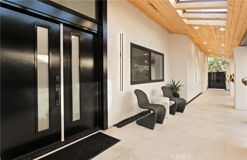 10 White Water Drive Corona del Mar, CA 92625