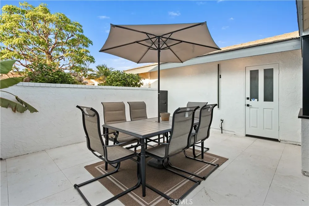 10 White Water Drive Corona del Mar, CA 92625