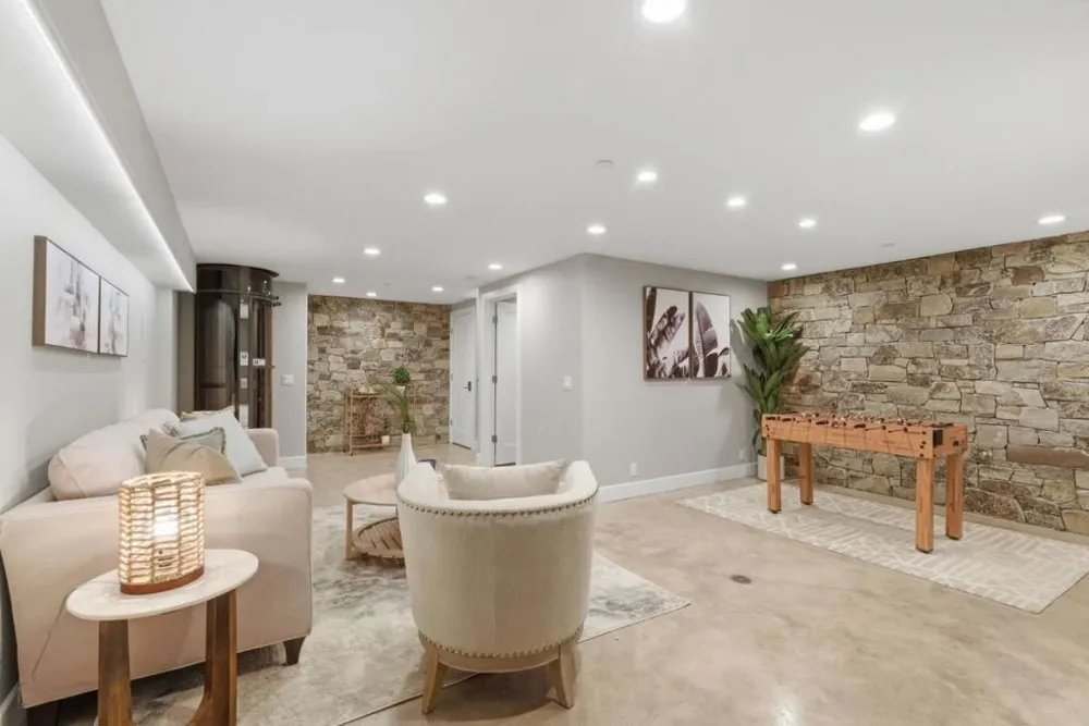2974 E Cliff Drive Santa Cruz, CA 95062