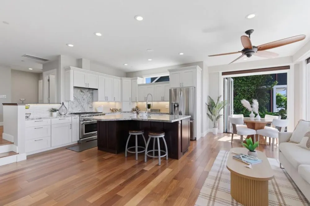 2974 E Cliff Drive Santa Cruz, CA 95062