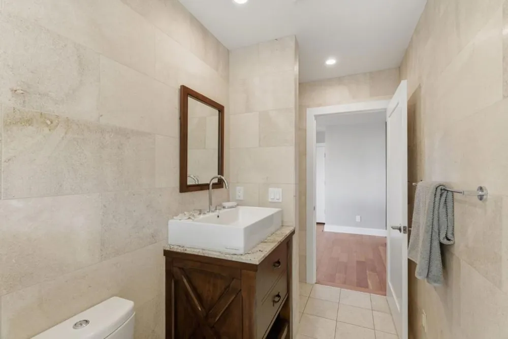 2974 E Cliff Drive Santa Cruz, CA 95062