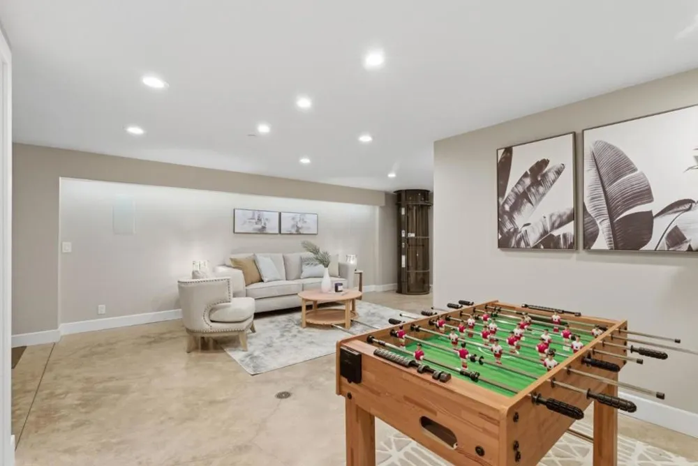 2974 E Cliff Drive Santa Cruz, CA 95062
