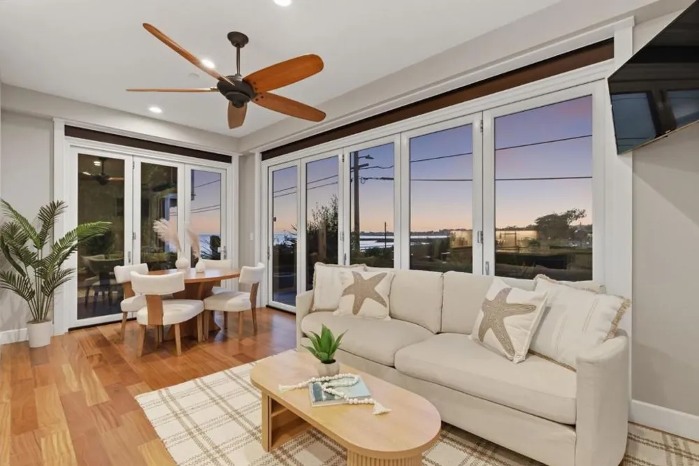 2974 E Cliff Drive Santa Cruz, CA 95062