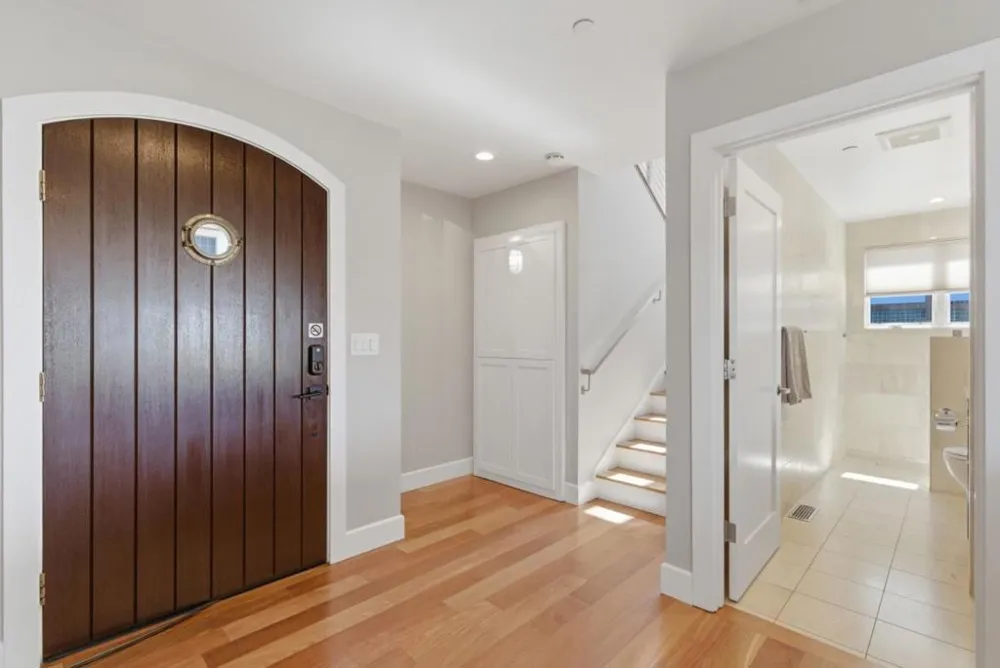 2974 E Cliff Drive Santa Cruz, CA 95062