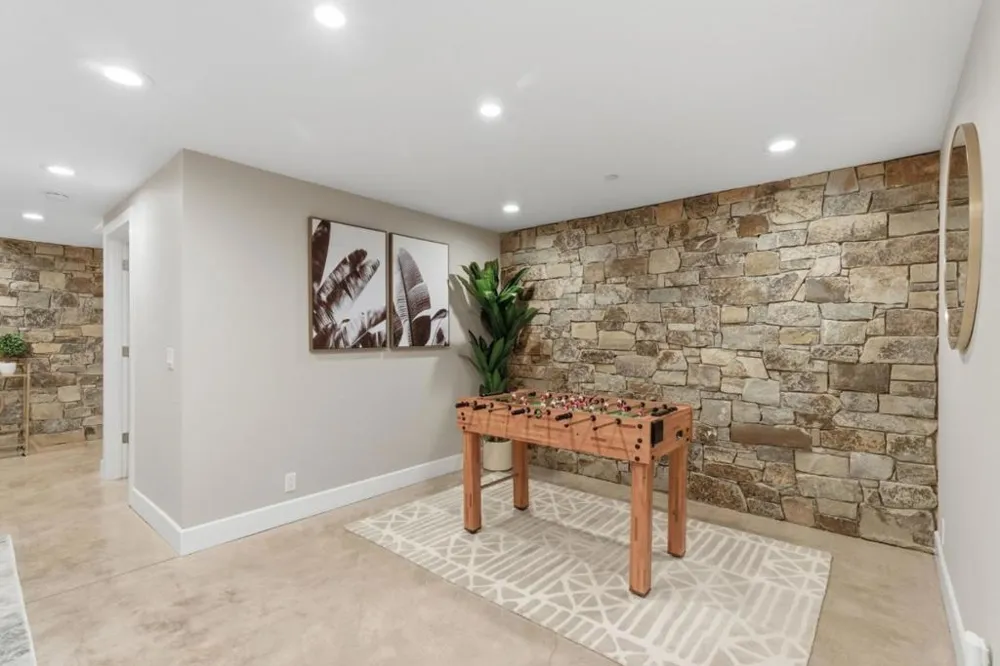 2974 E Cliff Drive Santa Cruz, CA 95062