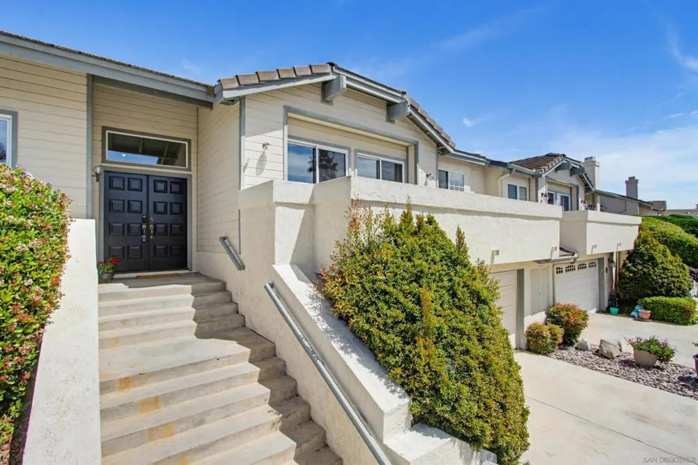 65 Via Casitas Bonsall, CA 92003